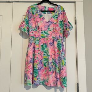 Lilly Pulitzer size 12 knee length dress with ruffle sleeves